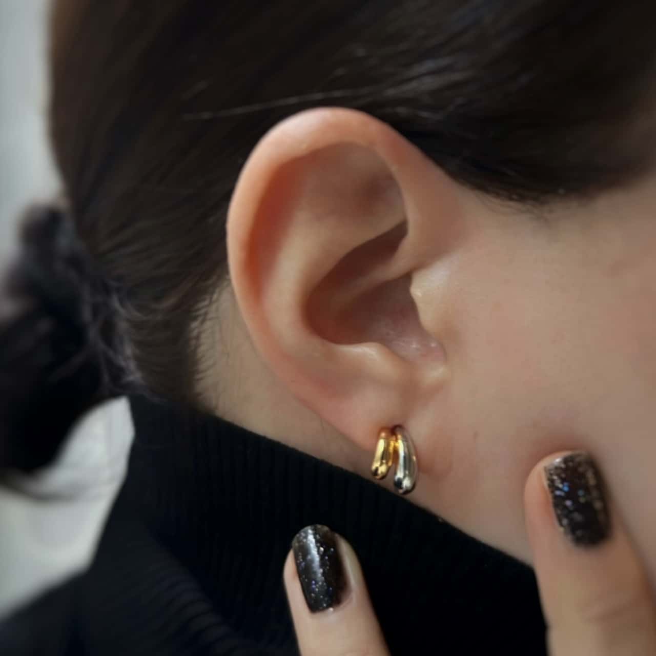 ROOM Style Award 受賞【ピアス / イヤリング】yuki × CRAIFE コラボ 「ニコピアス」 ピアス イヤリング 金属アレルギー対応 18Kコーティング スタッドピアス ピアス見え 痛くない イヤリング 大人 可愛い バイカラー ゴールド シルバー 両耳用 送料無料 ROOMコラボ