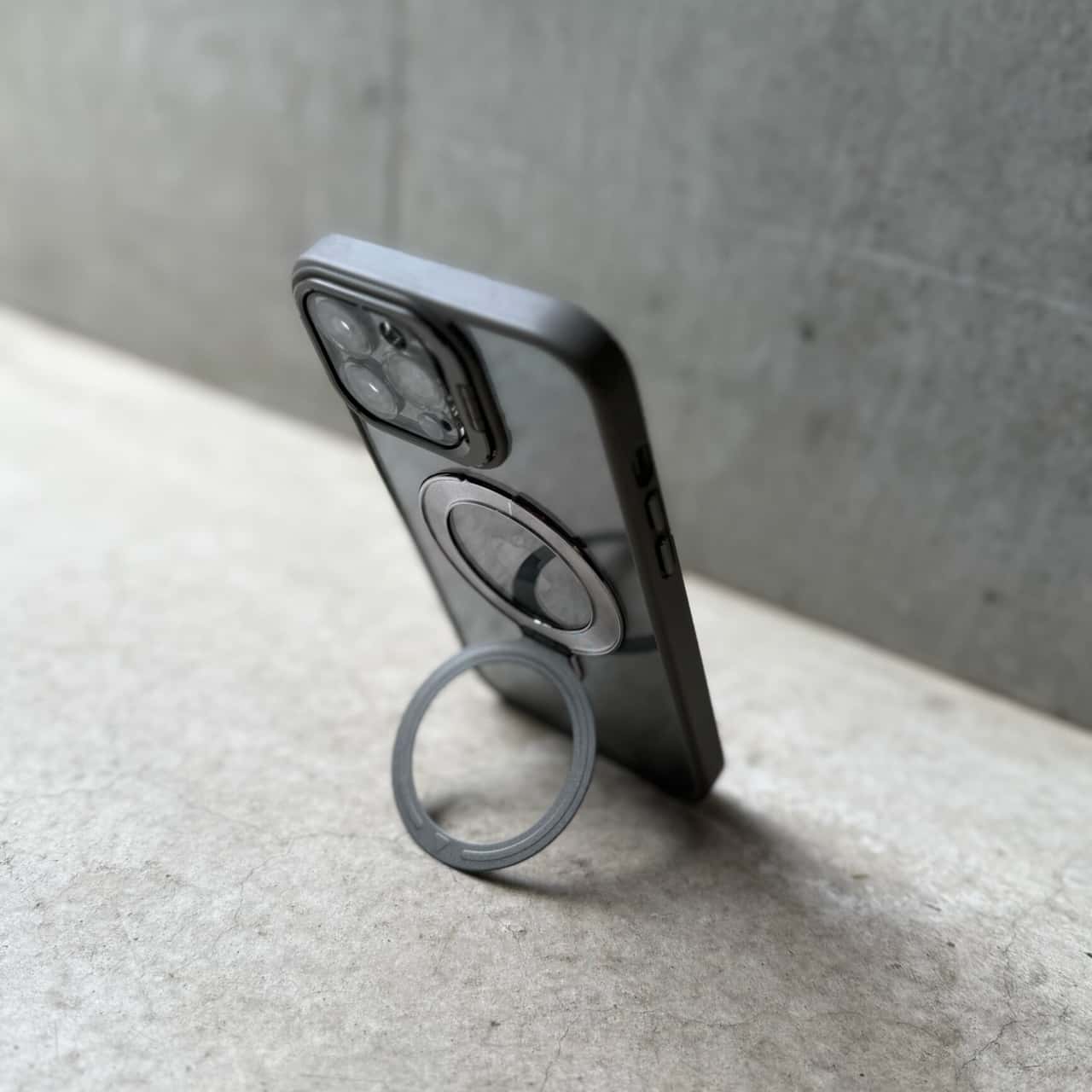 iPhone17ケース マグゼーフ シンプル iPhone16ケース 開閉スタンド スマホリング iPhoneケース スマホスタンド アイフォンケース MagSafe カメラレンズ保護 ユニセックス iPhone13 iPhone14 iPhone15 iPhone16 iPhone17 Pro Max ケース グレー ブラック