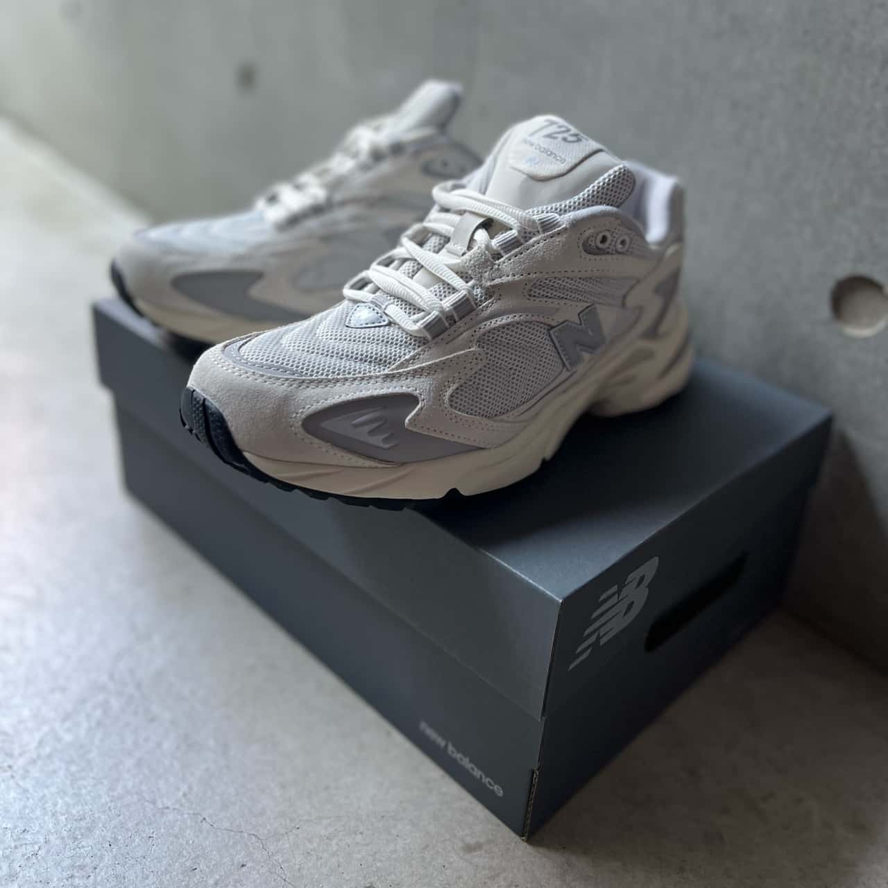 New Balance New Balance ML725UF アトモスピンク シューズ・靴 スニーカー ホワイト【送料無料】