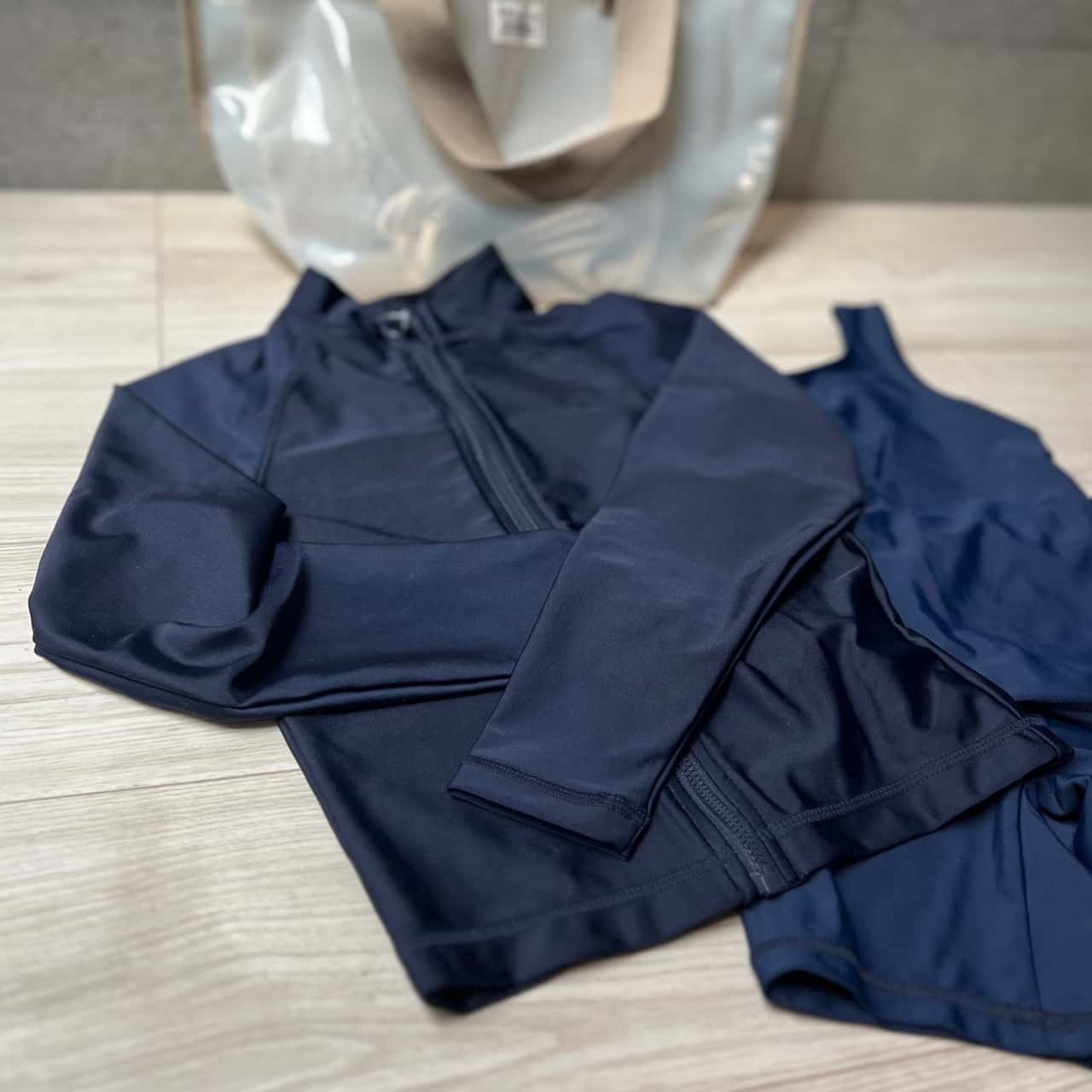 【期間限定★5%OFF★6/22 正午まで】【ブラック追加!!】ラッシュガード キッズ スクール水着 スクール 男の子 女の子 小学生 ネイビー 紺色 ブラック ジュニア 紫外線防止 水着 フルジップ スイムウエア 海水浴 プール