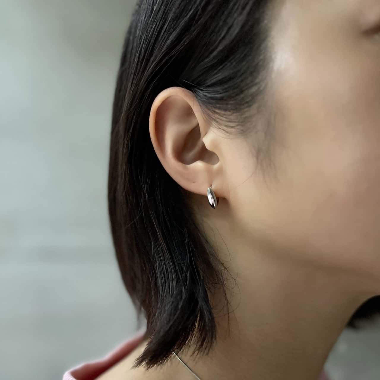 P301 silver925　ピアス　キャッチレス フープ　シンプル シルバー　ゴールド　ギフト　プレゼント　女性　レディース　上品　オフィス　小ぶり　ajiro