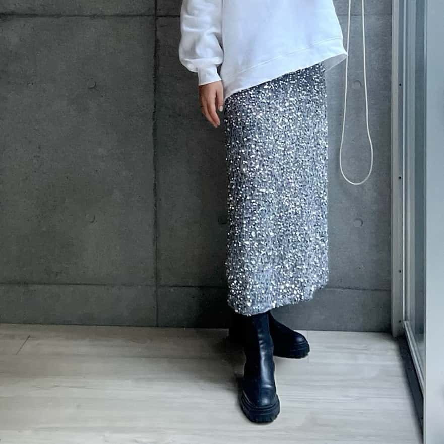 【半額クーポン対象】スカート ボトムス スパンコール スリット タイトシルエット ウエストゴム ロング丈 華やか レディース 韓国ファッション 2026春夏新作 【ask308-118】【即納：1-5営業日】【送料無料】メ込2