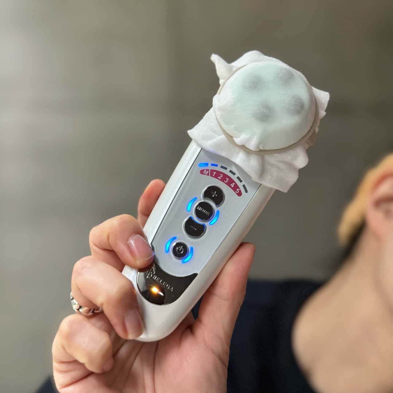 ベレガ セルキュア4t プラス 美顔器 EMS イオン導入 クレンジング表情筋 頭皮のケア ボディケア フェイスライン 毛穴洗浄 ツヤ ハリ 透明感 小顔 実用的 おすすめグッズ belega セルキュア 4t plus シリアルナンバー付 送料無料