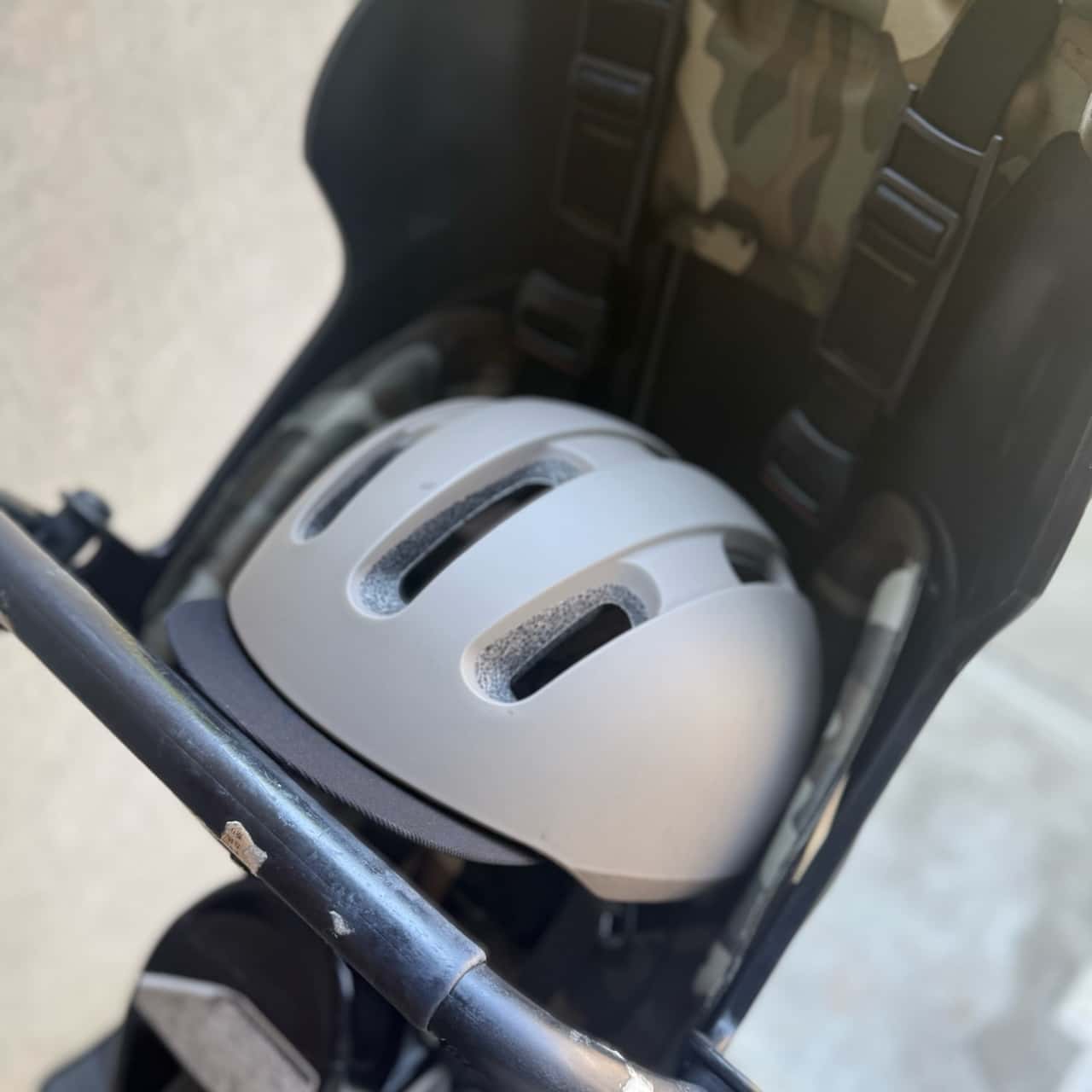 【SG認証】自転車 ヘルメット 大人 SMRG 自転車用 ロードバイク 【バイザー脱着可】 レディース メンズ 通学 通勤 M/L 55-60cm SR-UH