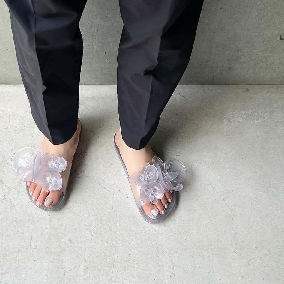 Y/PROJECT ワイ プロジェクト Fuxia Y project melissa slides in scented pvc サンダル レディース 春夏2022 YPMESLIDE2 S22 P01 【関税・送料無料】【ラッピング無料】 ik