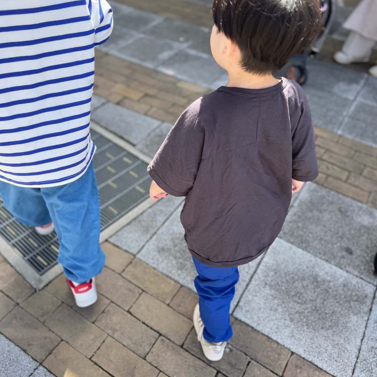 肌着屋さんが作ったしっとりTEE 無地 80 90 100 110 120 tシャツ キッズ ベビー 夏服 おそろい 兄弟 お揃い 男女 可愛い 涼しい 子供服 ベビー服 トップス 綿100 コットン 男の子 女の子 半袖 保育園着 幼稚園 入園準備 通園 白 韓国風 おしゃれ ゆったり