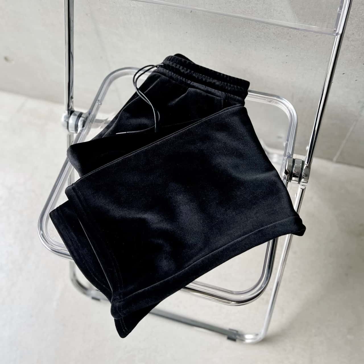 裏起毛パンツ レディース ベロアパンツ ワイドパンツ ガウチョパンツ ベロア ロングパンツ 無地 ロング丈 裏起毛 タック ゆったり 光沢感 ポケット付き お洒落 冬 秋 ボトムス ゆったり イージーパンツ リラックス カジュアル