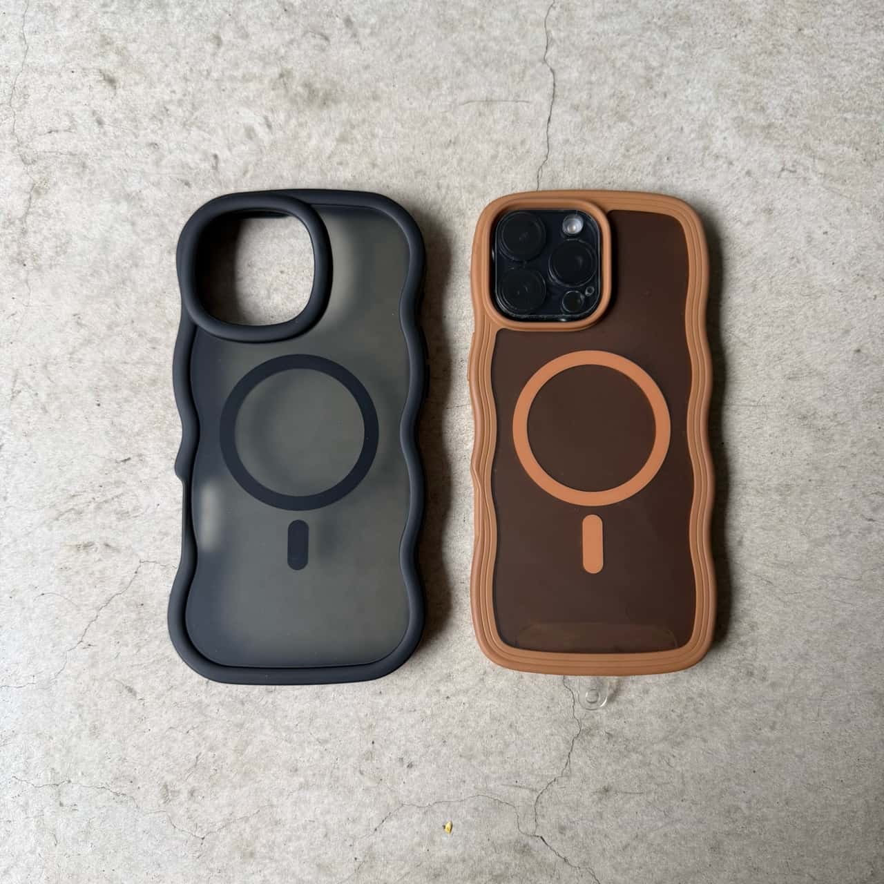 【2点目半額クーポン配布中】iPhone17 ケース magsafe対応 超強磁力 iPhone17e iPhone16 iPhone16e ウェーブ ソフト 滑り止め 耐衝撃 半透明 マット感 おしゃれ iPhone14 スマホケース アイフォン iphone15 縦横両対応 iPhone13 耐衝撃 TPU 指紋防止