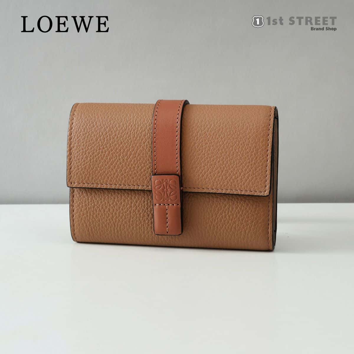 ロエベ LOEWE 3つ折財布 財布 折り財布 ロゴ シンプル レザー 本革 小銭入れ付 おしゃれ ブランド 高級 キャメル TOFFEE/TAN 0608 660 C660S86X01 SGC SMALL VERTICAL WALLET レディース