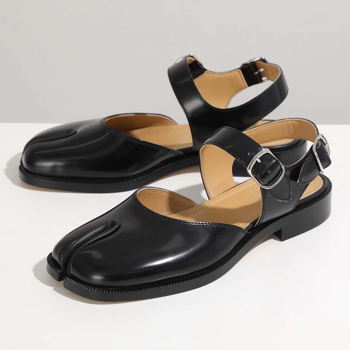 MAISON MARGIELA マルジェラ 22 サンダル Tabi タビ S58WP0249 PS679 レディース レザー ストラップ付 2.5cmヒール ミュール 足袋 靴 T8013