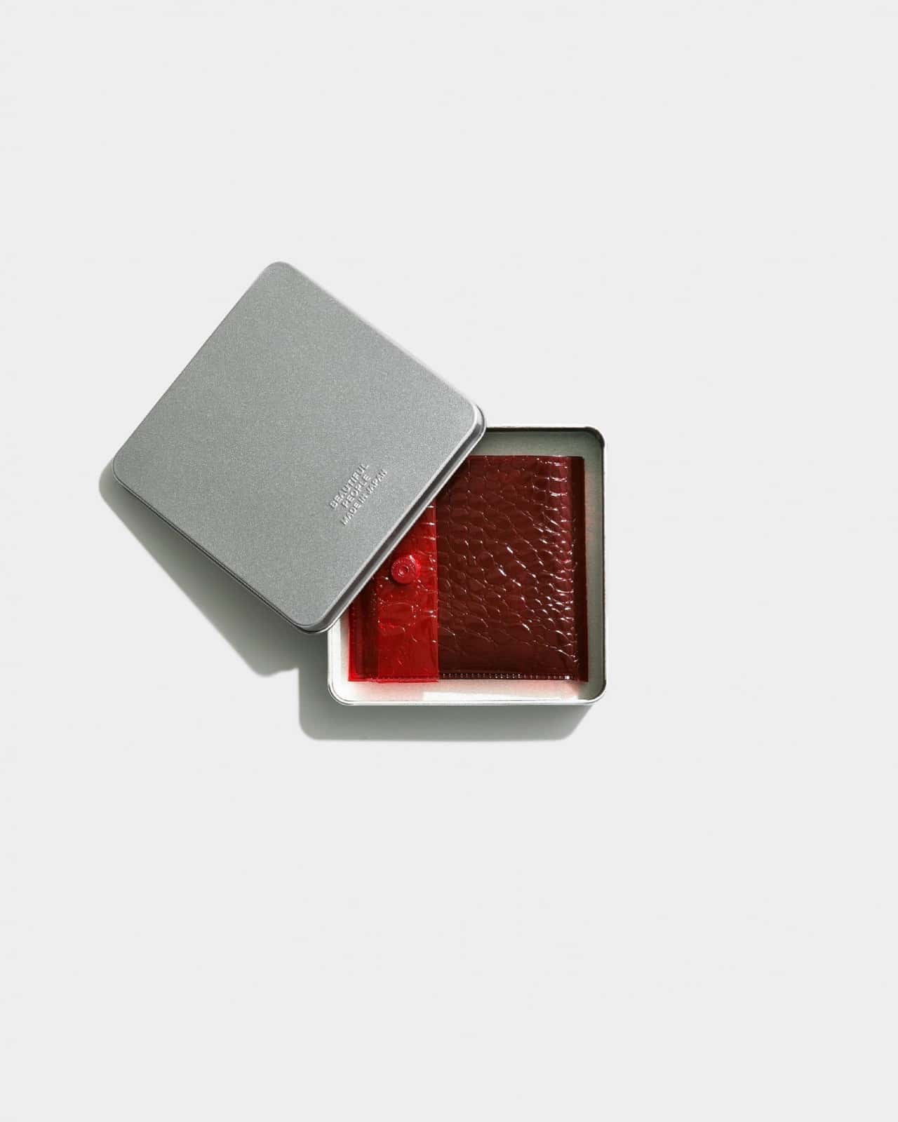 beautiful people nothing to hide vinyl card wallet ビューティフルピープル 財布・ポーチ・ケース 財布 ブラック ホワイト ブルー ピンク レッド【送料無料】