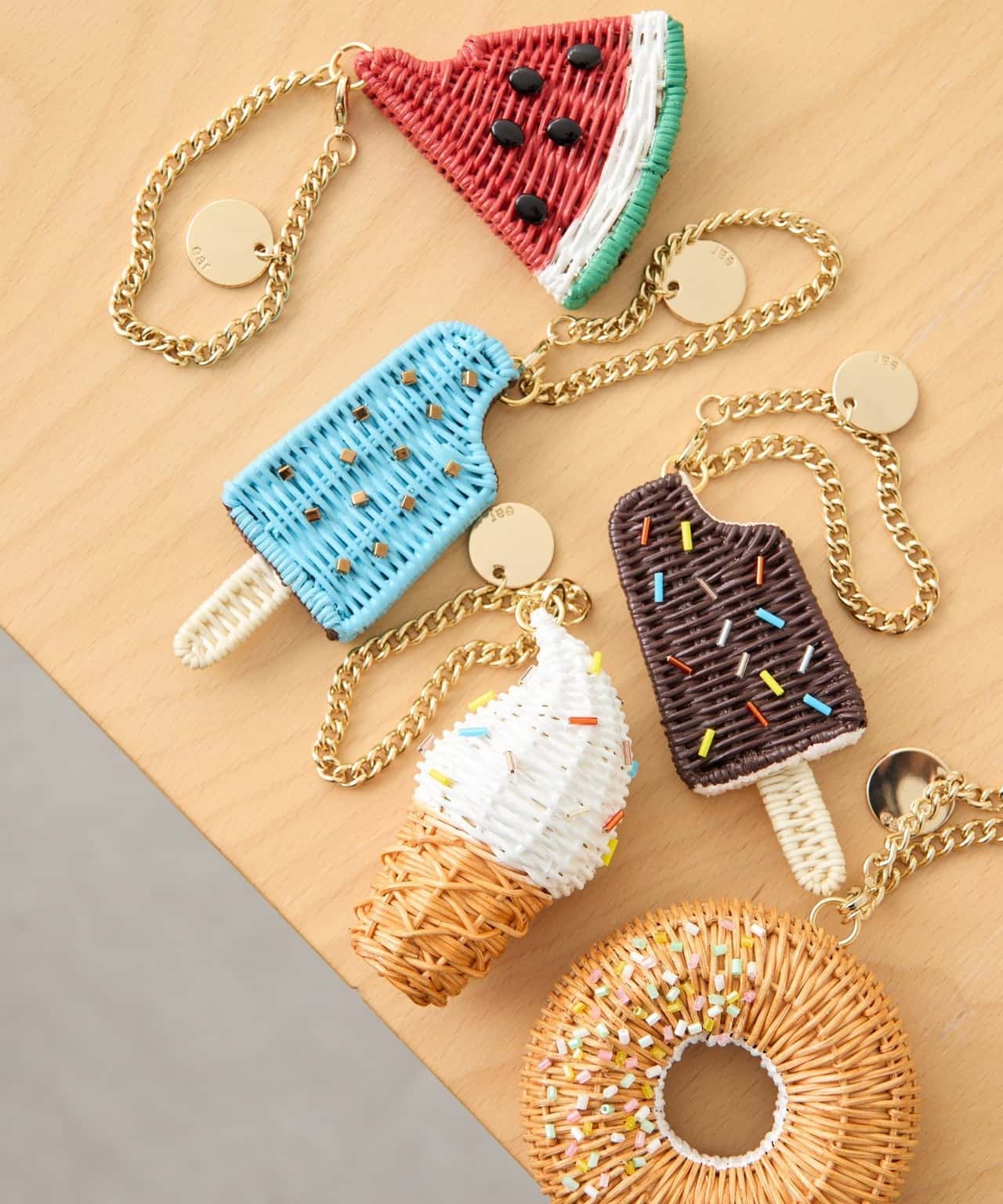 【SALE／40%OFF】ear PAPILLONNER アイスモチーフ/ラタンチャーム イア パピヨネ アクセサリー・腕時計 その他のアクセサリー・腕時計 ホワイト ブラウン ブルー【送料無料】