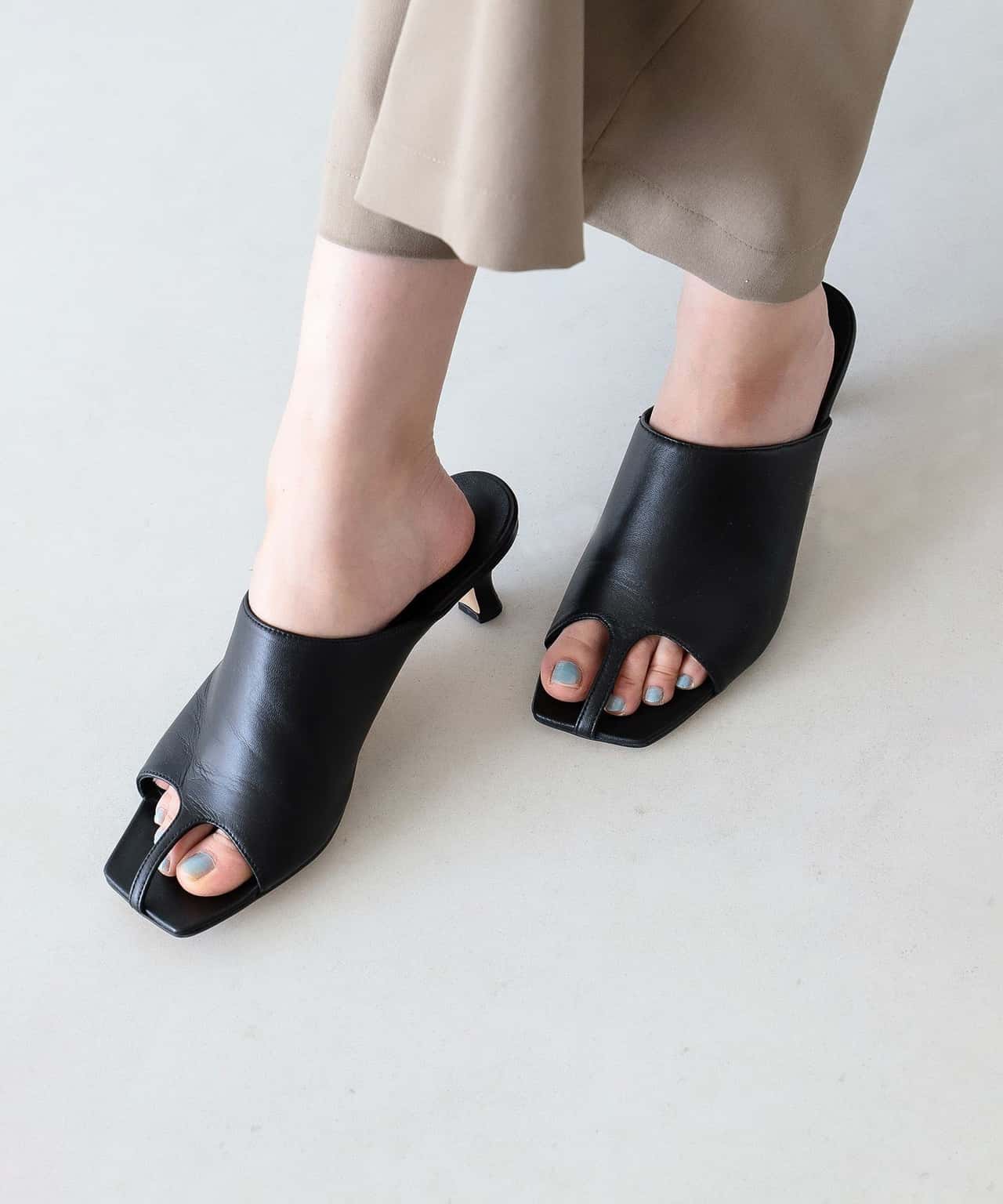【SALE／60%OFF】Ray BEAMS REMME / スプリットトゥ ミュール ビームス アウトレット シューズ・靴 ミュール ブラック ブルー【送料無料】
