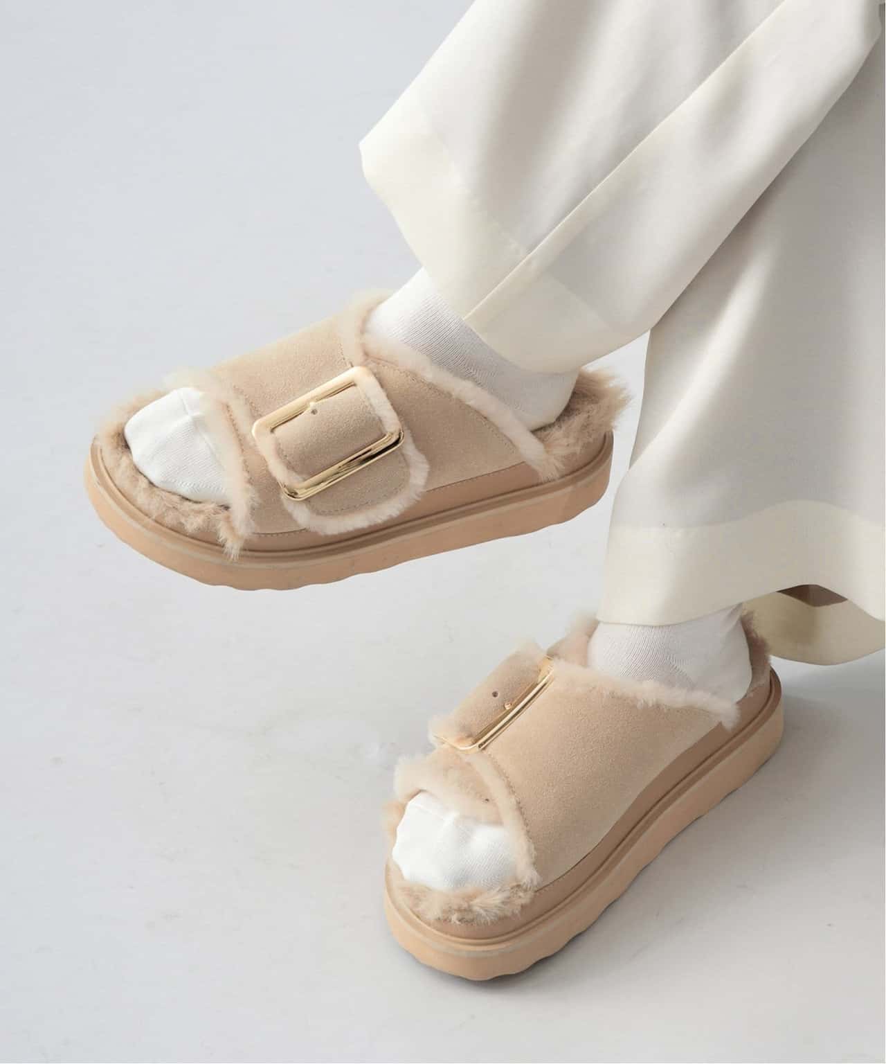 【SALE／30%OFF】IENA MOHI/モヒ ファーサンダル イエナ シューズ・靴 サンダル ブラック ベージュ【送料無料】