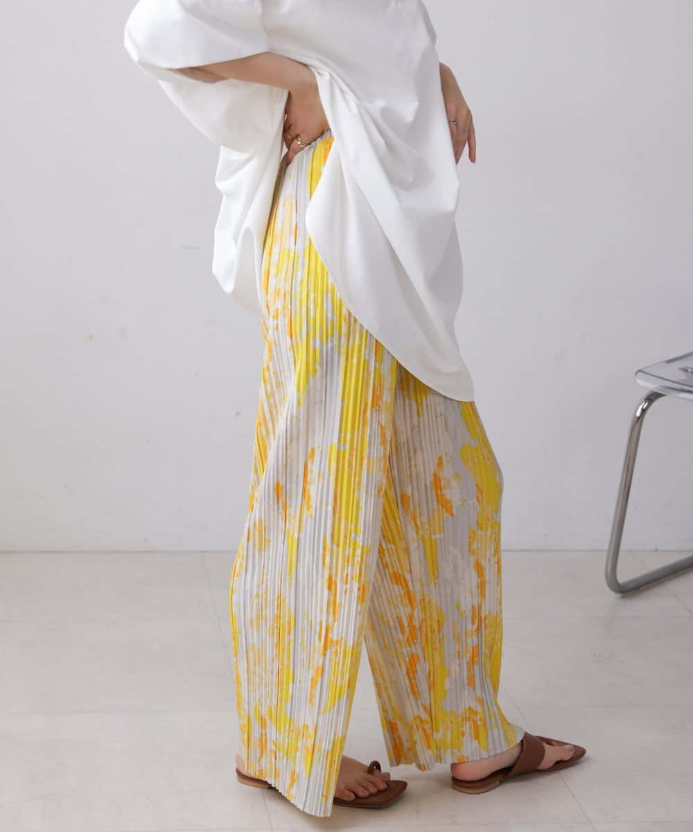 【SALE／9%OFF】Bou Jeloud カラーペイント柄プリーツパンツ バブ / ブージュルード パンツ その他のパンツ ブルー イエロー【送料無料】