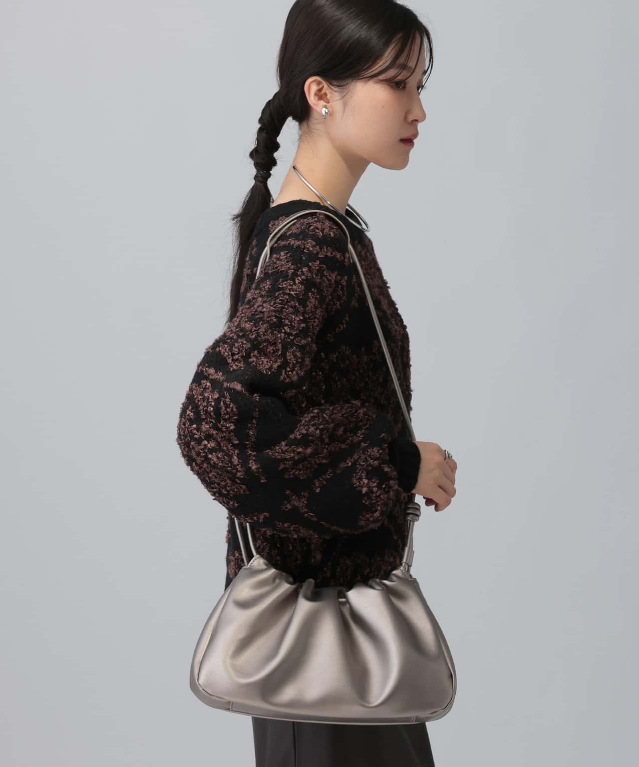 【SALE／60%OFF】LEPSIM ソフト巾着バッグ レプシィム バッグ ショルダーバッグ ブラック