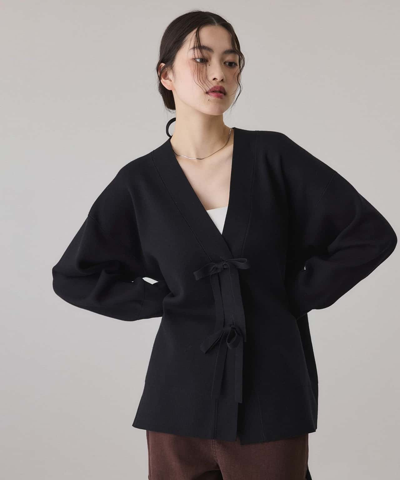 【SALE／40%OFF】ADAM ET ROPE' FEMME 【サステナブル】マルチwayリボンミドルカーディガン アダムエロペ トップス カーディガン ホワイト ブラック【送料無料】