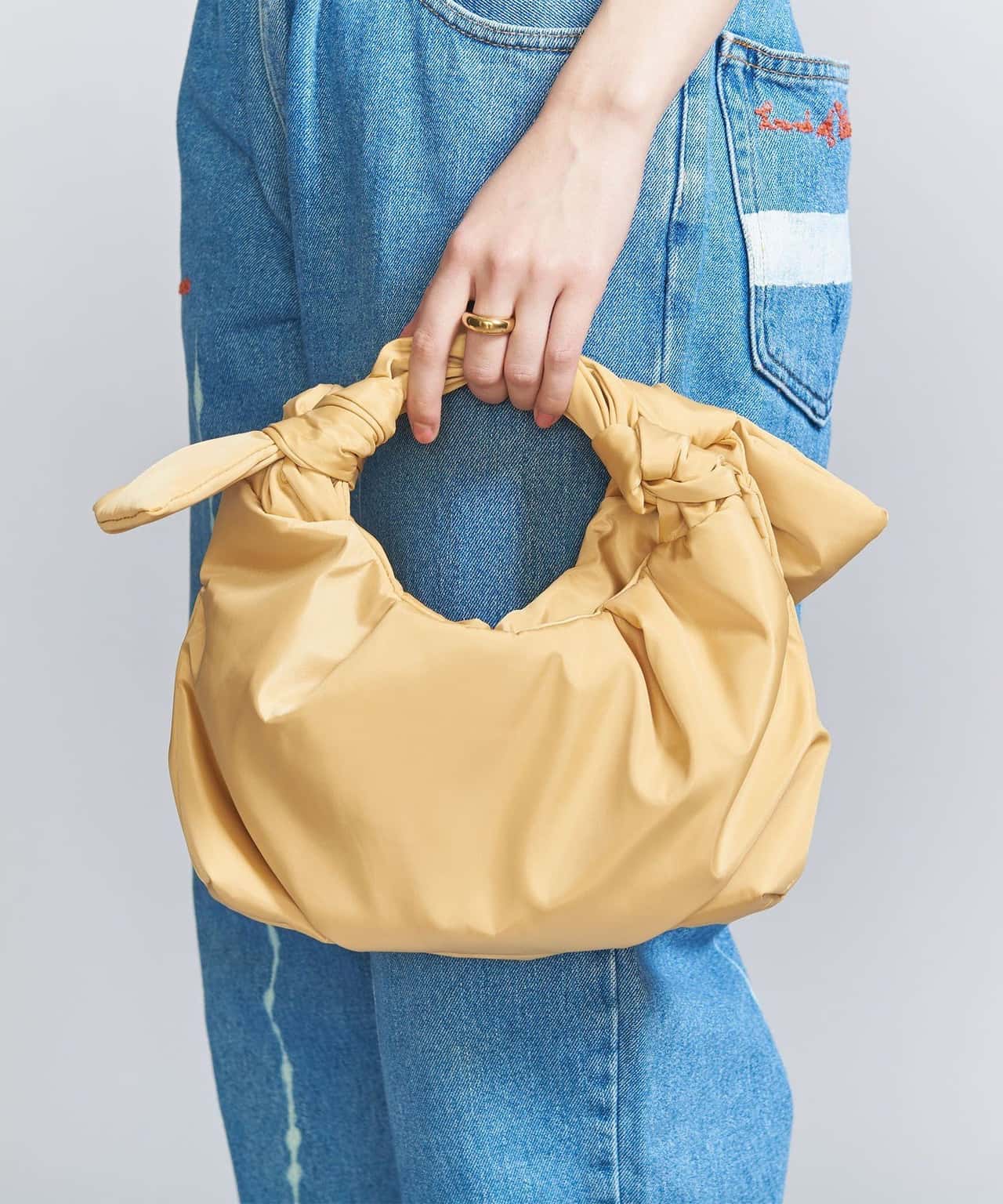 【SALE／40%OFF】BEAUTY&YOUTH UNITED ARROWS ギャザー リボンハンドル ショルダーバッグ -2WAY- ビューティー＆ユース　ユナイテッドアローズ バッグ ショルダーバッグ ブラック イエロー レッド【送料無料】