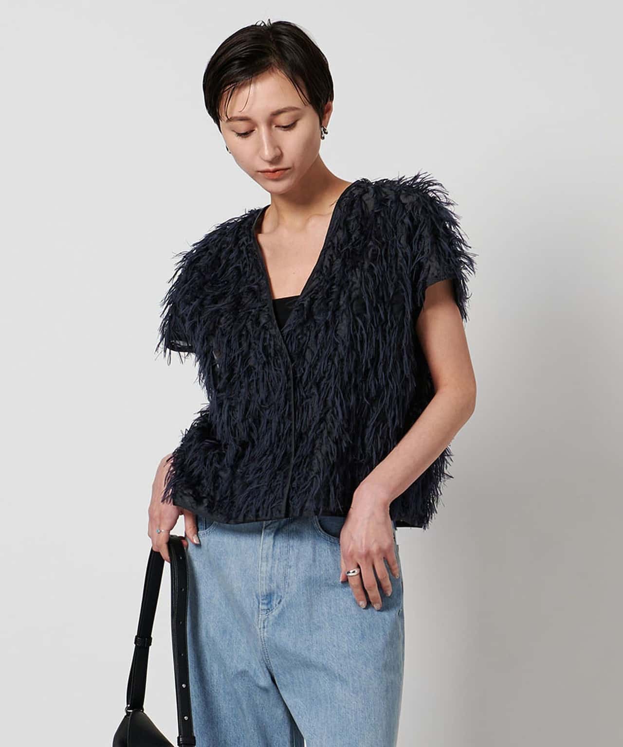 【SALE／30%OFF】UNITED ARROWS ヘアリー カットジャガード ベスト ユナイテッドアローズ トップス ベスト・ジレ ネイビー ホワイト【送料無料】