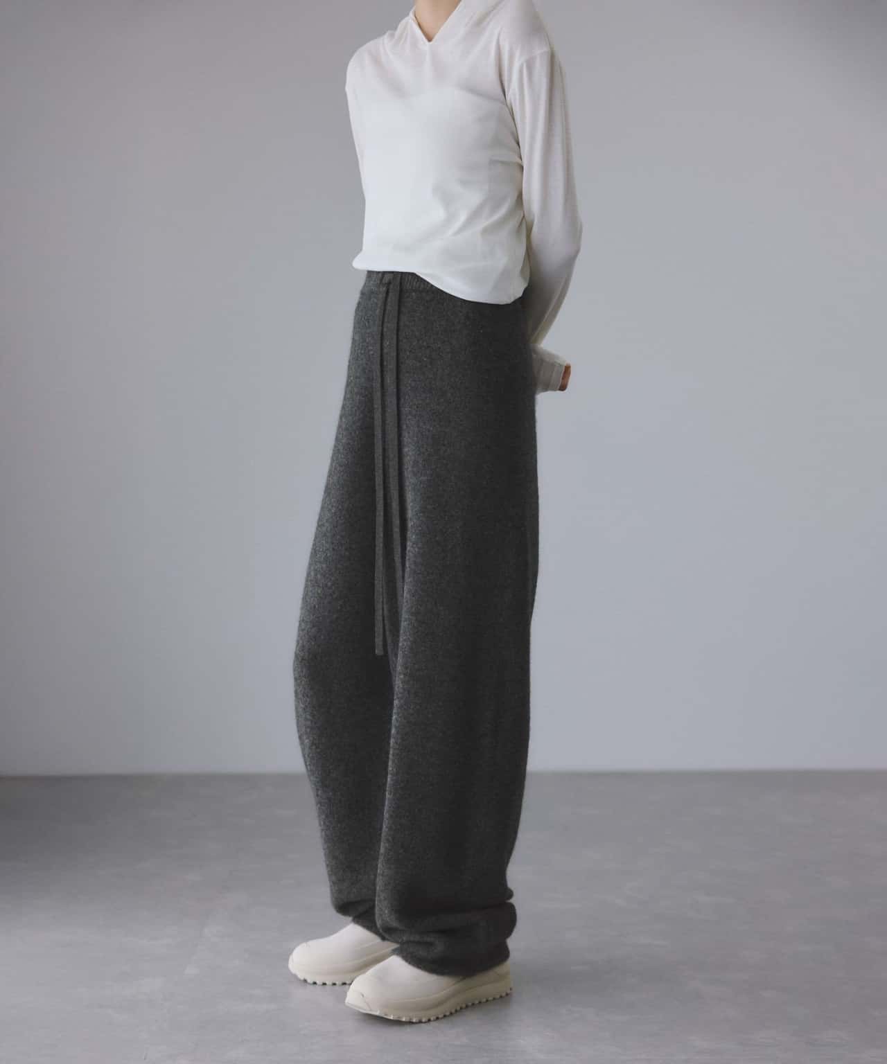 【SALE／30%OFF】ADAM ET ROPE' FEMME LINEAPIU ヤクMIXリラックスパンツ アダムエロペ パンツ その他のパンツ グレー ベージュ【送料無料】