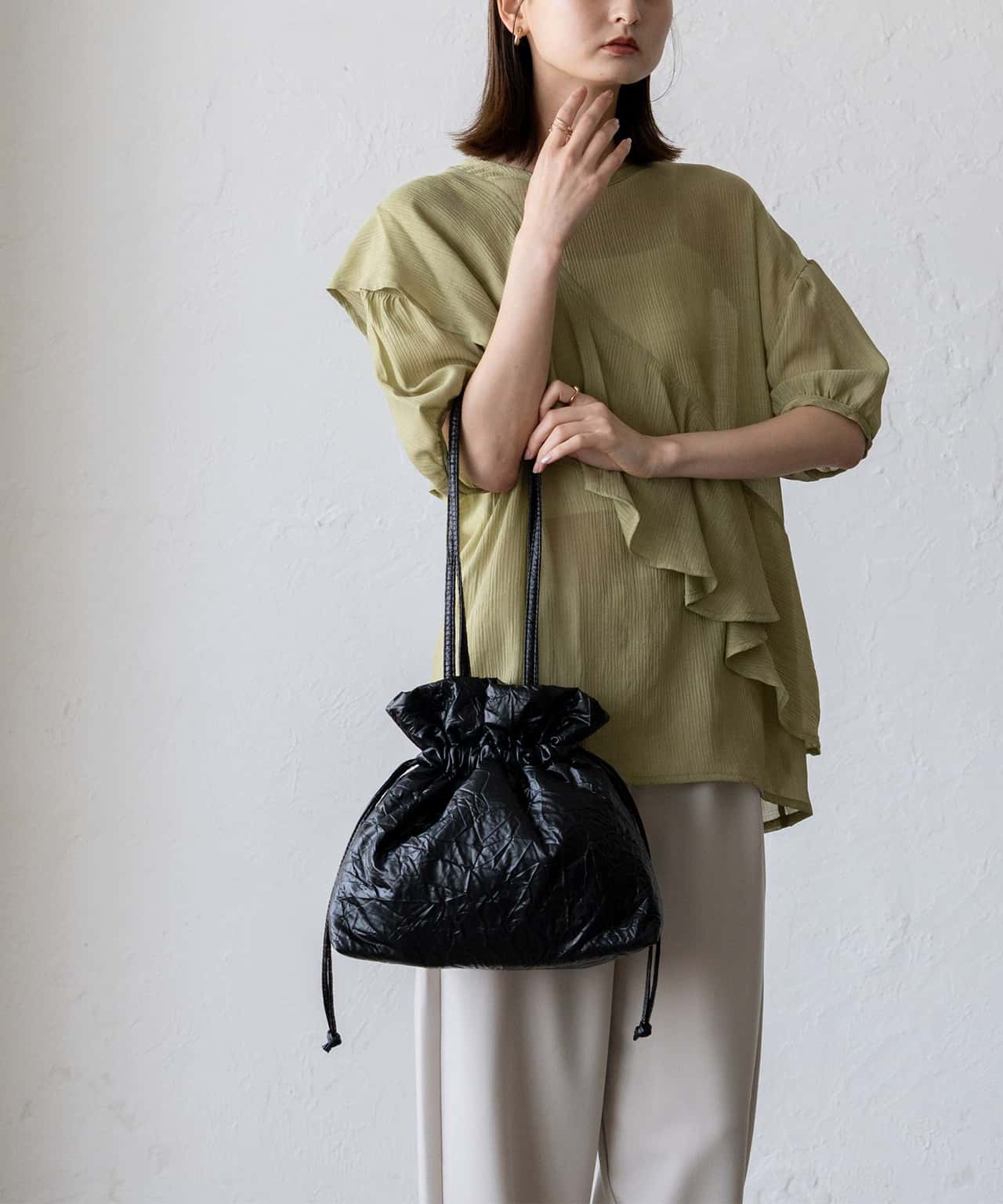【SALE／76%OFF】aroco シワ加工巾着バッグ ヴィータフェリーチェ バッグ ショルダーバッグ ホワイト ブラック シルバー