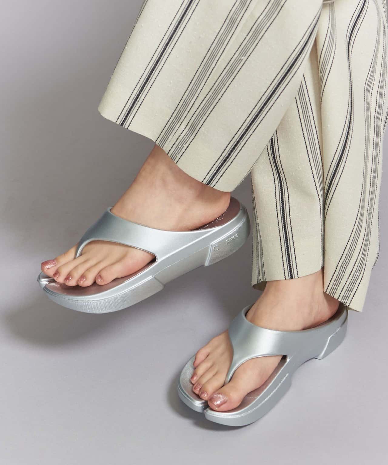 BEAUTY&YOUTH UNITED ARROWS ＜PAES＞FLIPFLOP メタル タビサンダル ビューティー＆ユース　ユナイテッドアローズ シューズ・靴 サンダル シルバー【送料無料】