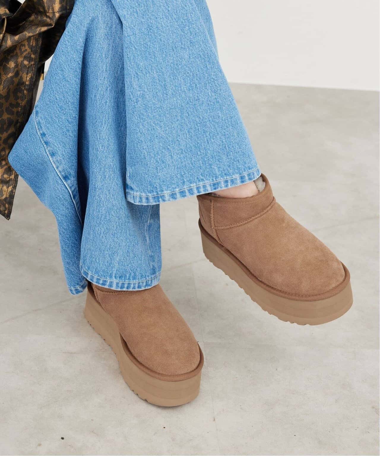 【SALE／30%OFF】SLOBE IENA UGG/アグ ULTRA MINI PLATFORM 1135092-BLK/CHE スローブ イエナ シューズ・靴 その他のシューズ・靴 ブラウン ブラック【送料無料】