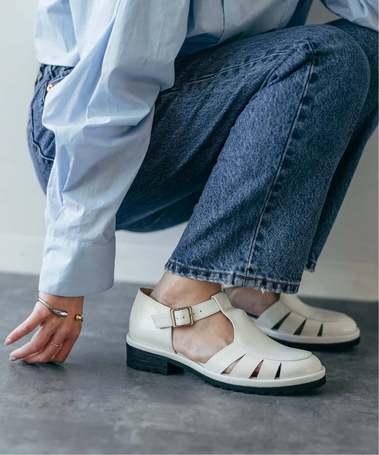 【SALE／30%OFF】JOURNAL STANDARD 【ARTESANOS/アルテサノス】ボリュームソールグルカサンダル ジャーナル スタンダード シューズ・靴 その他のシューズ・靴 ホワイト ブラック【送料無料】