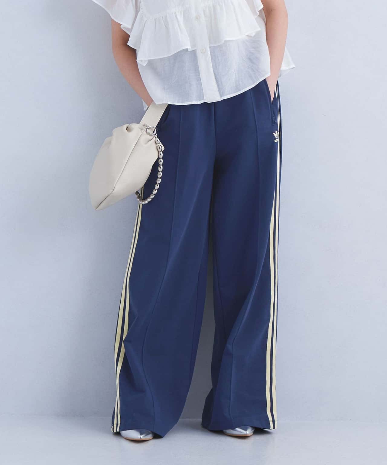 【SALE／30%OFF】UNITED ARROWS green label relaxing ＜adidas Originals＞ルーズ トラックパンツ ユナイテッドアローズ グリーンレーベルリラクシング パンツ ジャージ・スウェットパンツ ネイビー【送料無料】