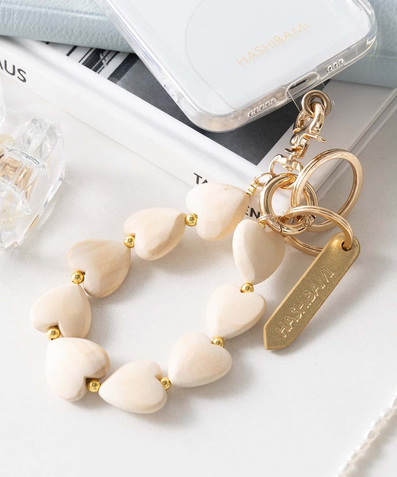 【SALE／3%OFF】Hashibami HASHIBAMI/ハート型ウッド+天然石 ハンドストラップ ギフト セットアップセブン アクセサリー・腕時計 ブレスレット・バングル【送料無料】