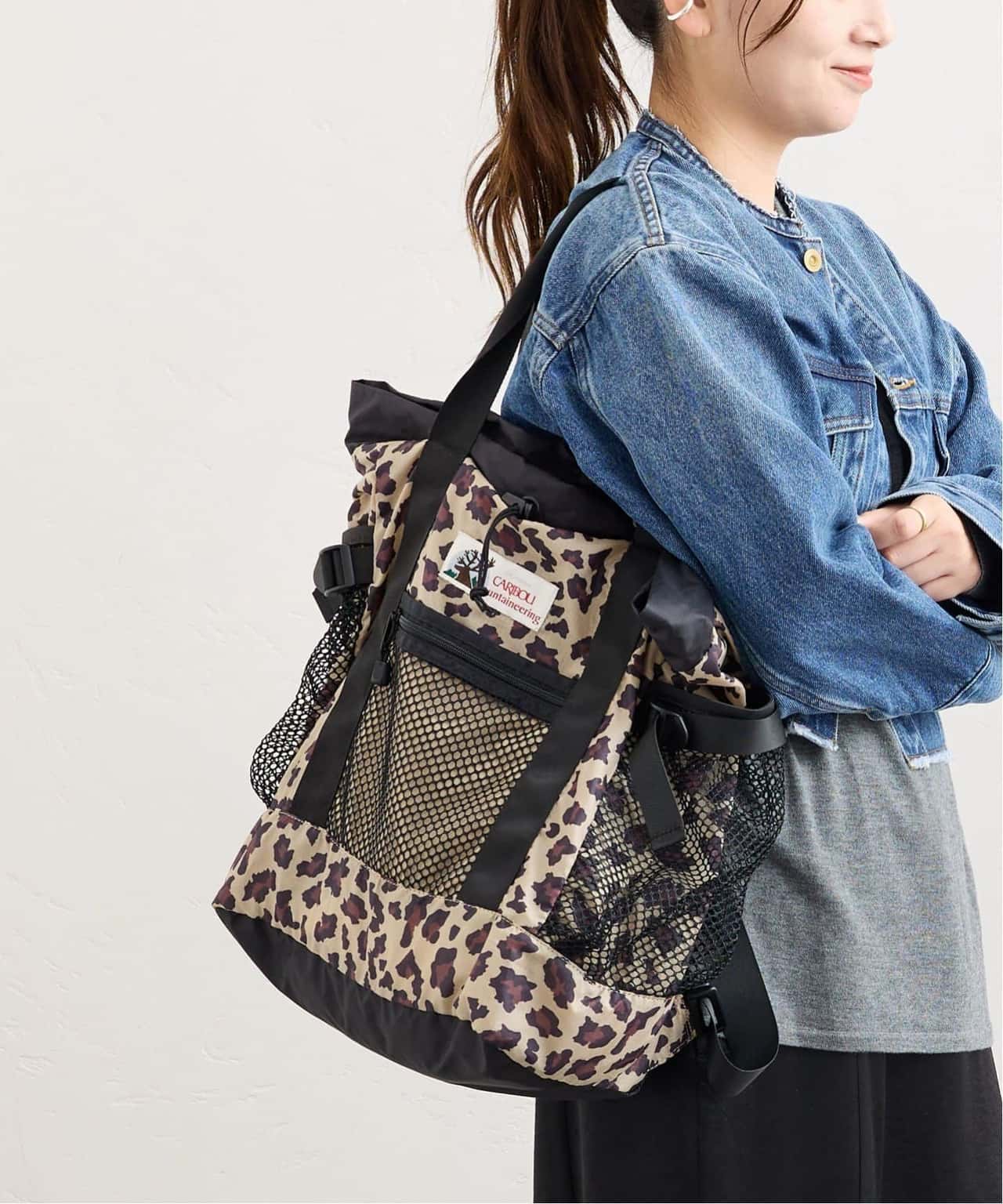 【SALE／30%OFF】JOURNAL STANDARD 《WEB限定追加》【CARIBOU MOUNTAINEERING】LIGHT WEIGHT PACK TOTE ジャーナル スタンダード バッグ リュック・バックパック ブラック ベージュ【送料無料】