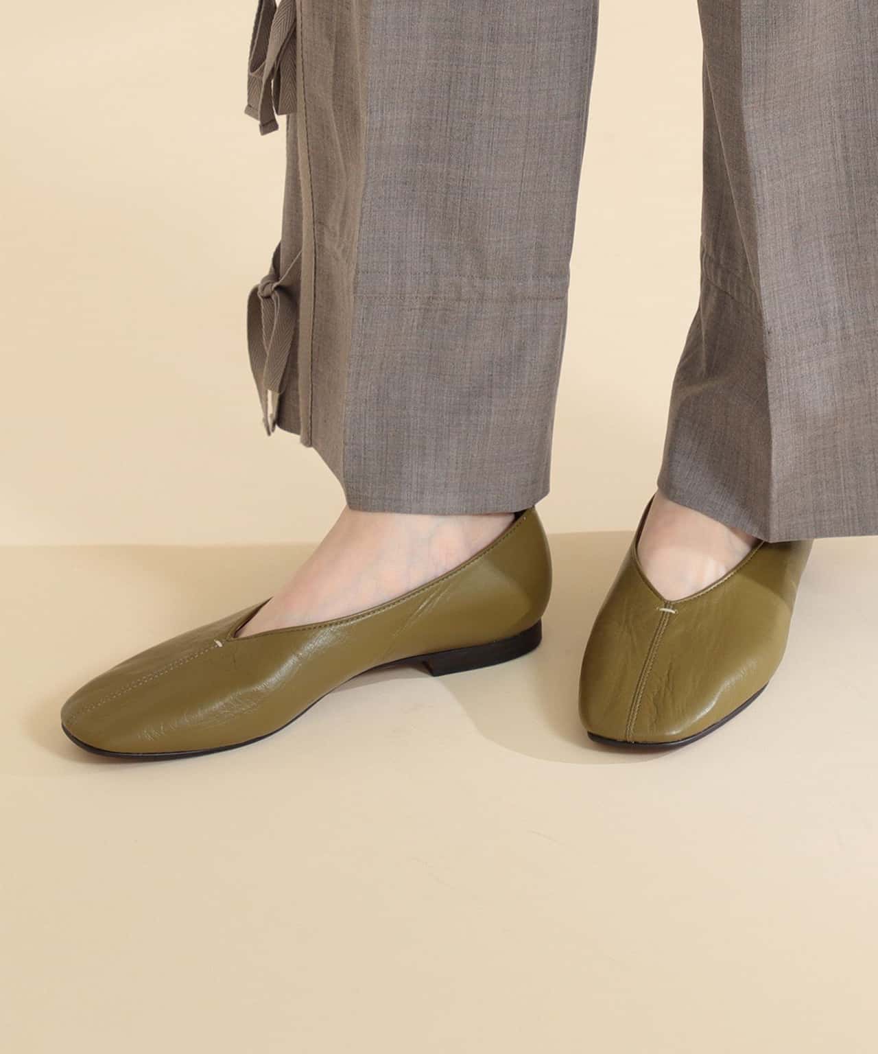 【SALE／70%OFF】Ray BEAMS Ray BEAMS / レザー スクエア バレエシューズ ビームス アウトレット シューズ・靴 その他のシューズ・靴 カーキ ブラック【送料無料】