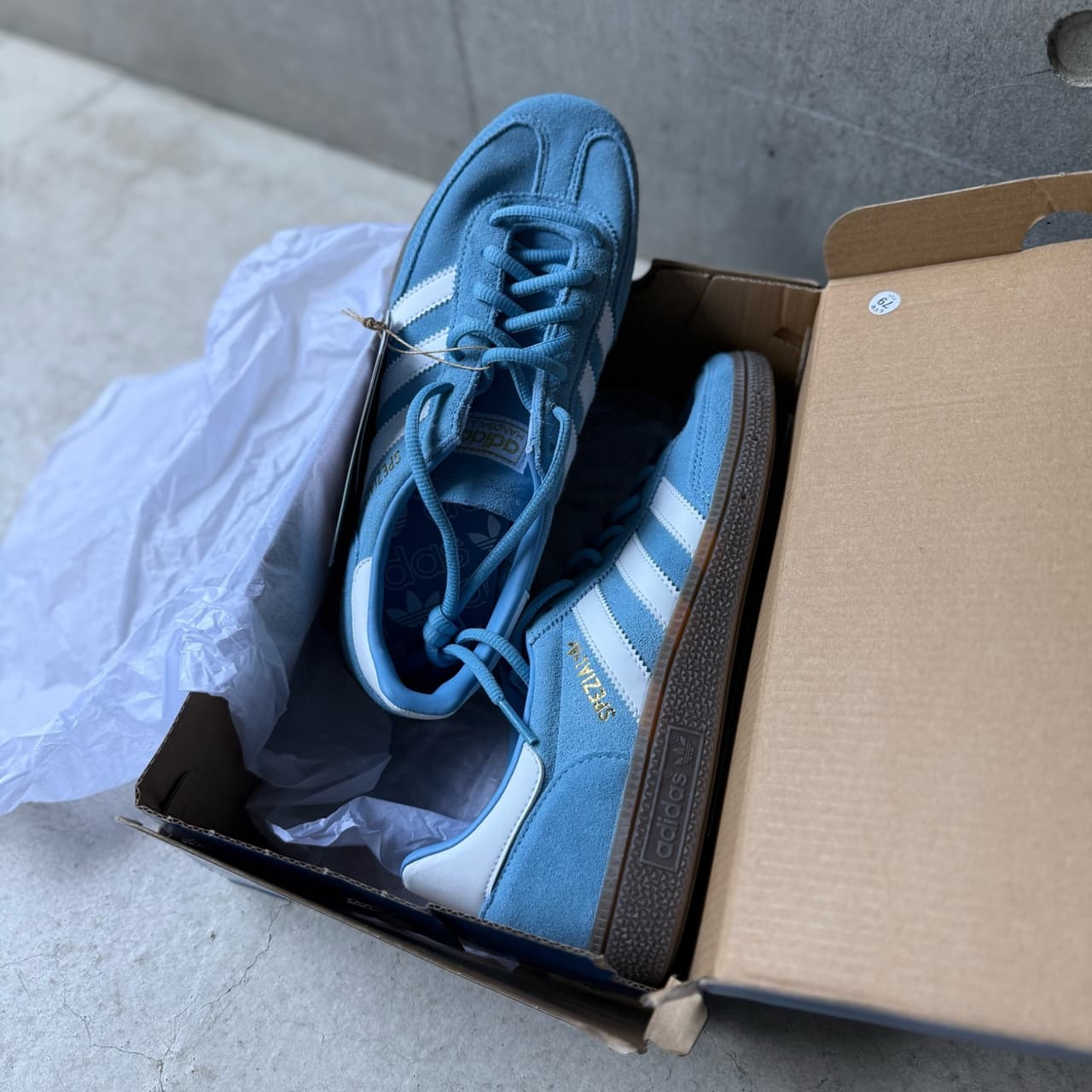ハンドボール スペツィアル HANDBALL SPEZIAL SHOES btp23　ライトブルー×フットウェアホワイト　【adidas originals|アディダスオリジナルス】bd7632