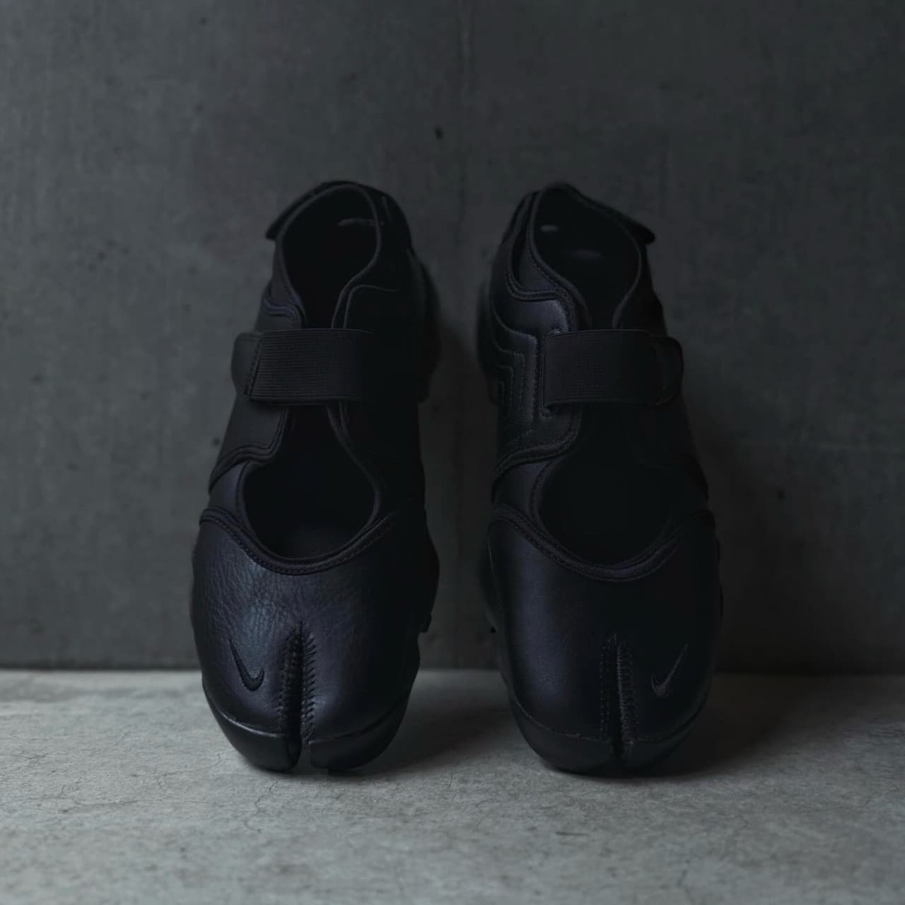 NIKE WMNS AIR RIFT ナイキ ウィメンズ エア リフト レディース サンダル BLACK/BLACK ブラック HM5737-002