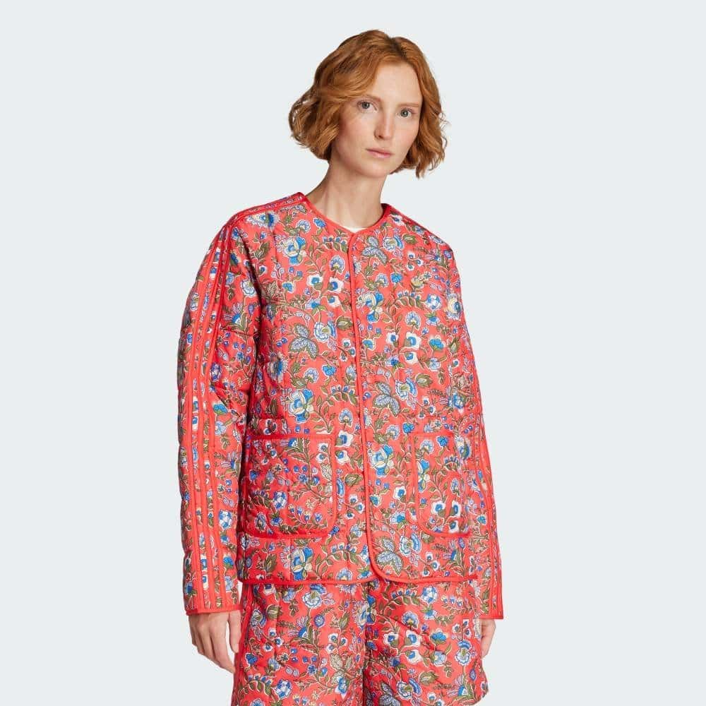 【SALE/36%OFF】adidas 【公式】アディダス adidas 返品可 adidas Originals × Liberty London キルトジャケット アディダス ジャケット・アウター ブルゾン・ジャンパー レッド【送料無料】